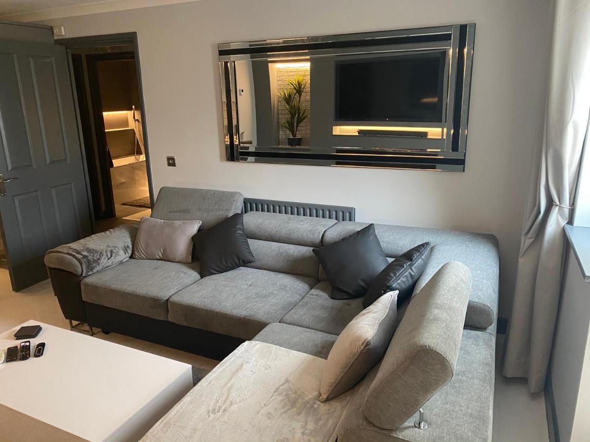 Beautiful Modern Cosy Central Apartment / Sleeps 4 Ρίντινγκ Εξωτερικό φωτογραφία